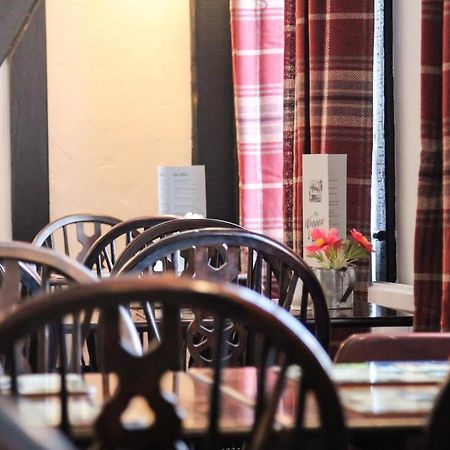 เดอะวักกอน แอนด์ ฮอซ Hotel Great Yeldham ภายนอก รูปภาพ