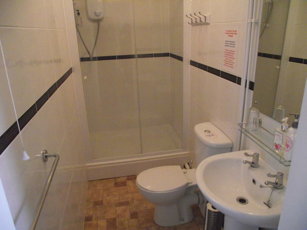 เดอะวักกอน แอนด์ ฮอซ Hotel Great Yeldham ภายนอก รูปภาพ
