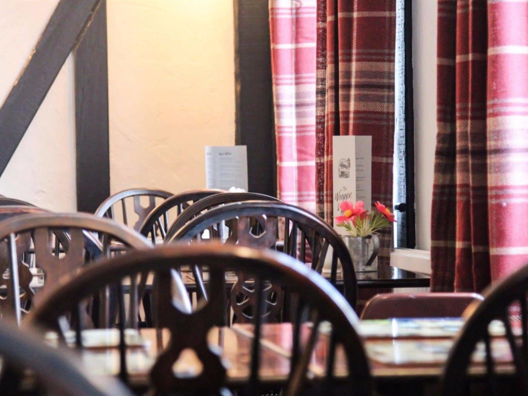 เดอะวักกอน แอนด์ ฮอซ Hotel Great Yeldham ภายนอก รูปภาพ